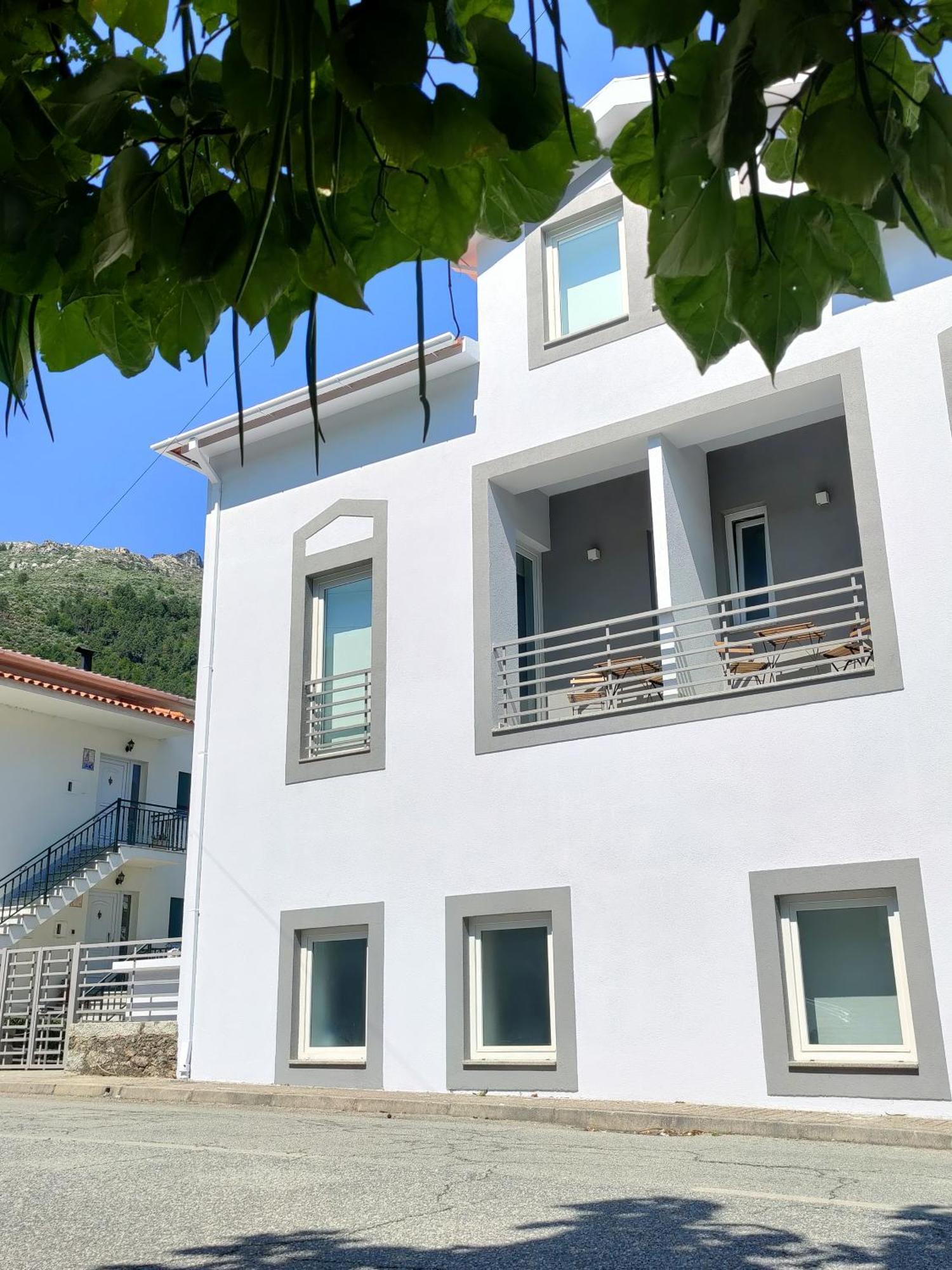 Vale Do Zezere Hotel Мантейгас Экстерьер фото